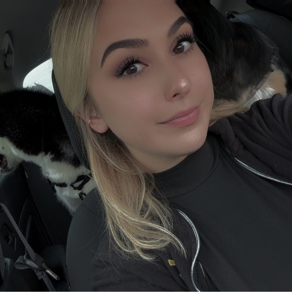 Meet your Posher, Sabrina